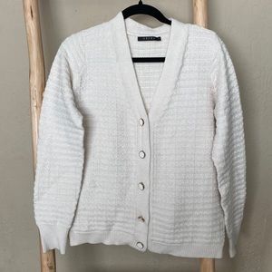 White knitted cardigan